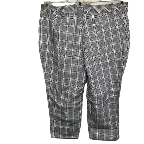 AVA & VIV Cropped Pants - Picture 8 of 15